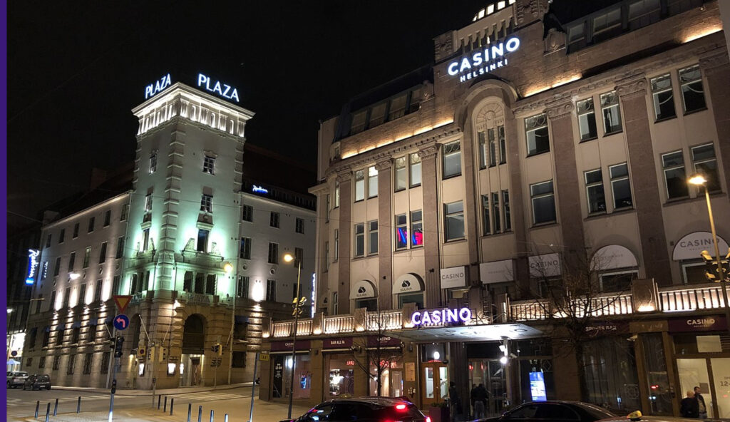 Casino Helsinki Helsingin keskustassa Fennia-korttelissa lähellä rautatieasemaa