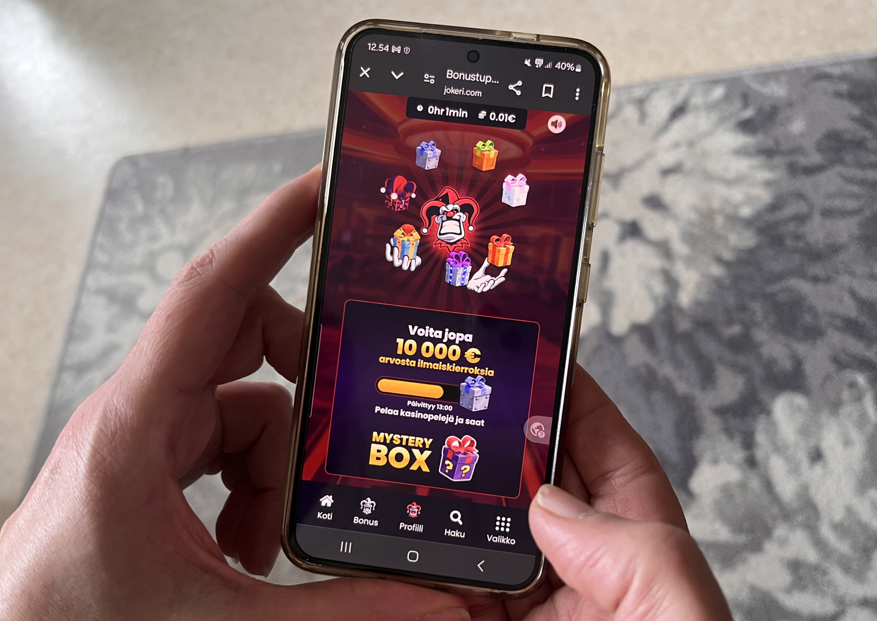 Jokeri-tuplauspeli mobiilikasinolla auki