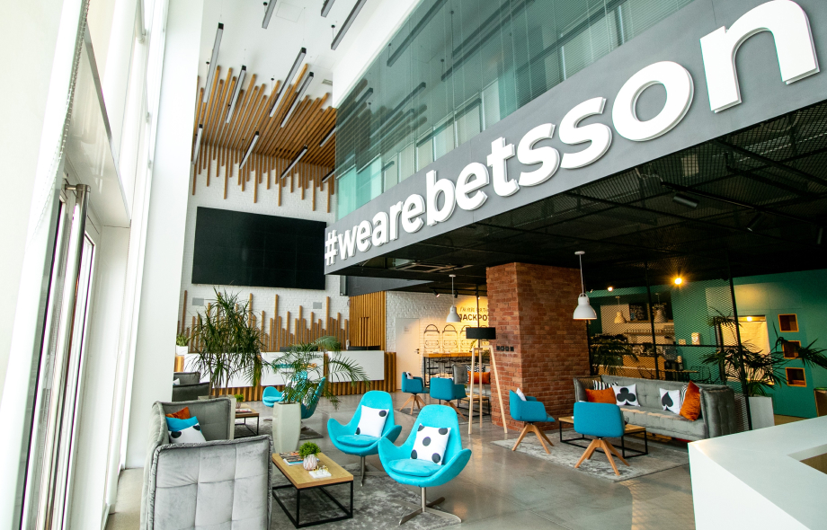 Kuvassa Betssonin toimistonäkymää