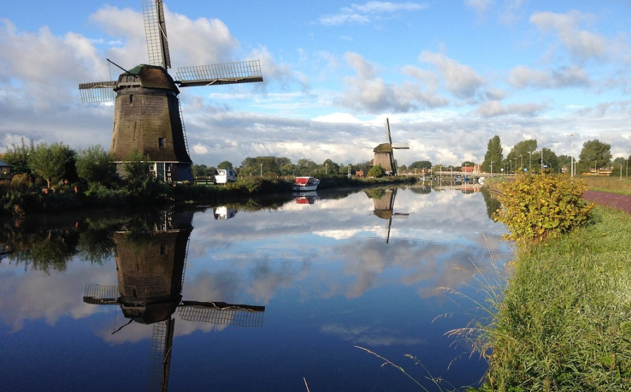 Maisemaa Hollannissa.