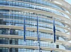 Euroopan Parliamentin Louise Wess -rakennus Strasbourgissa.