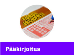 Rahapelisanomat pääkirjoituskuvassa pelaaja täyttää Eurojackpot-kuponkia.