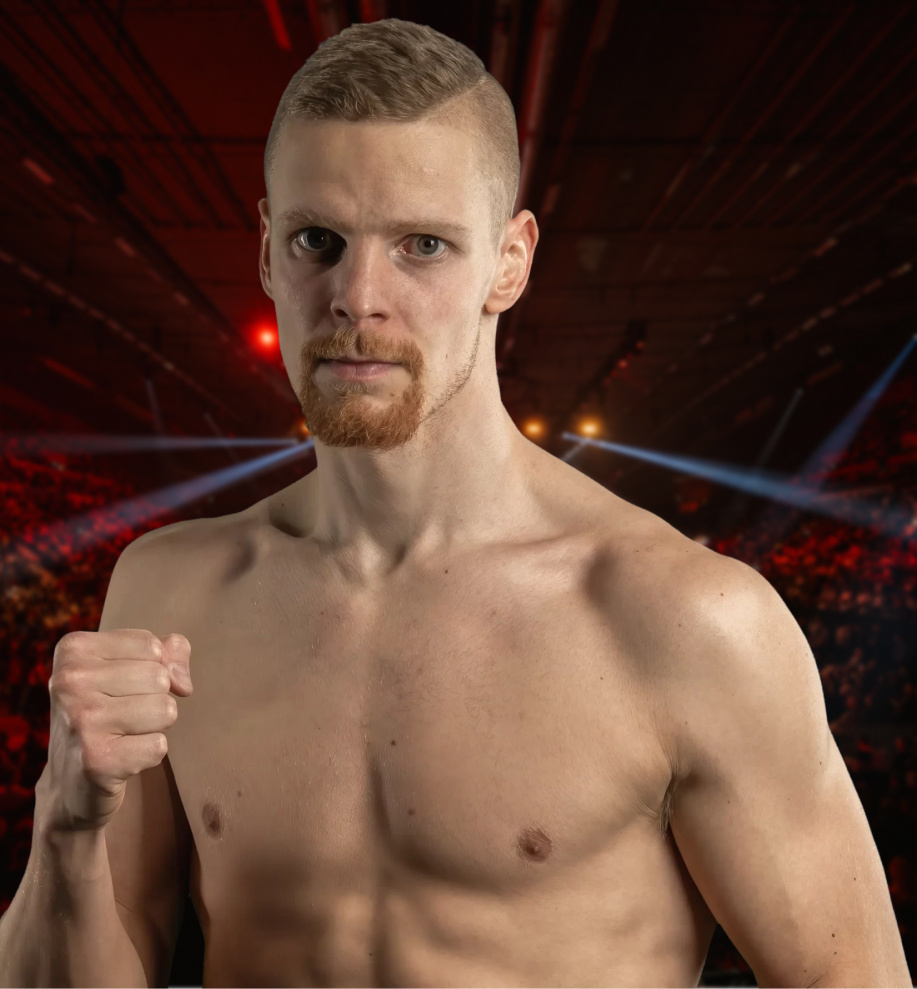 Niko Korventaus ja taustalla Ice Cage areena.