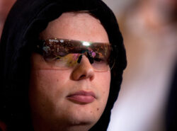 Pokeripelaaja Juha Helppi pelaa European Poker Tour 2011 -turnauksessa Casino Gran Madridissa 7. toukokuuta 2011 Torrelodonesissa, Espanjassa.