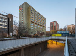 Kirjurinkatu, Itä-Pasilan yläkerran alla, Helsinki, Suomi, toukokuu 2022