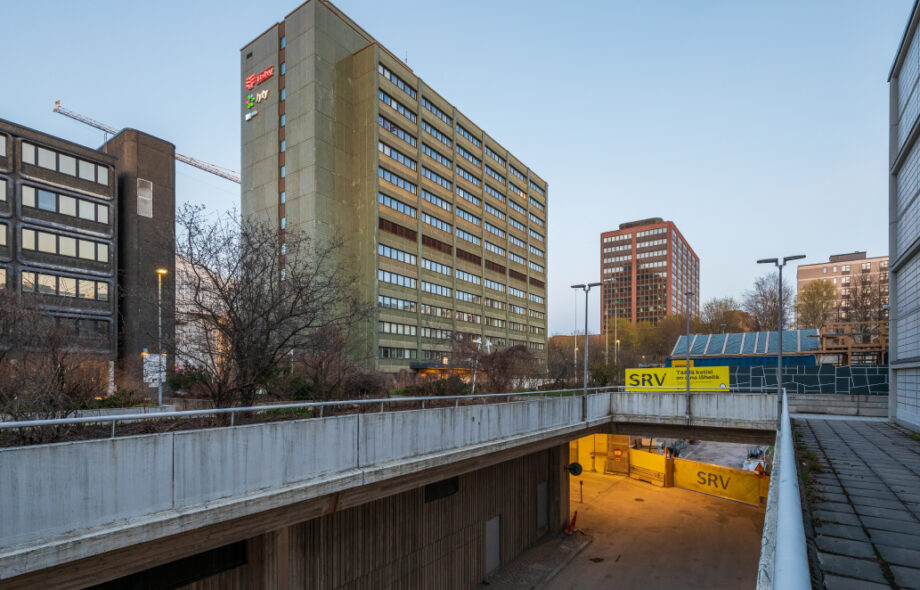 Kirjurinkatu, Itä-Pasilan yläkerran alla, Helsinki, Suomi, toukokuu 2022