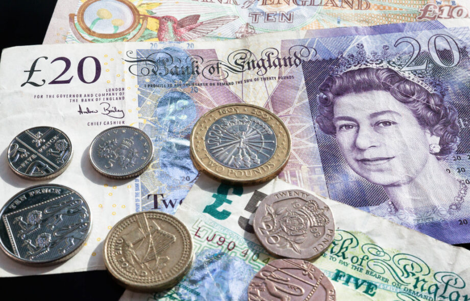 Brittien rahaa