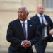 Antonio Costa kävelee Elysee-palatsin edustalla. Taustalla henkilö joka näyttää turvamieheltä.