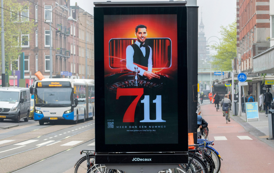 711-kasino mainoskyltti Hollannissa.