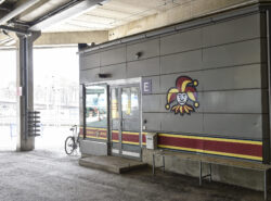 Jokerien toimisto Hartwall areenan yhteydessä.