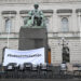 SOSTE:n #KohtaEiOleKetään-kampanjan hiljainen mielenilmaus Säätytalon edessä Helsingissä 1. syyskuuta 2026. SOSTE järjesti mielenilmauksen muistuttaakseen päättäjiä sosiaali- ja terveysjärjestöjen merkityksestä ja vedotakseen STEA-avustuksiin kohdistuvien lisäleikkausten perumiseen.